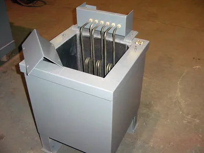 Upton internally heated salt bath furnace